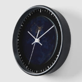 Vollerde bei Nacht mit Stadtlampen in Amerika Uhr (Winkel)