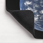 Vollerde zentriert über den Pazifik Mousepad (Ecke)