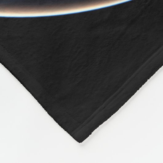 Volles Erdreich mit Stadtlampen Fleecedecke (Ecke)