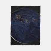 Volles Erdreich mit Stadtlampen Fleecedecke (Vorderseite)