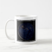 Volles Erdreich mit Stadtlampen Kaffeetasse (Links)