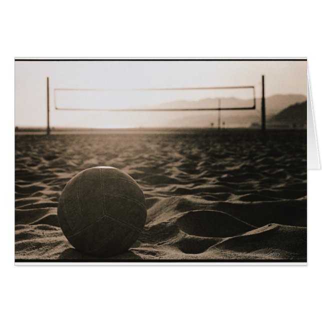 Volleyball im Sand (Vorderseite (Horizontal))