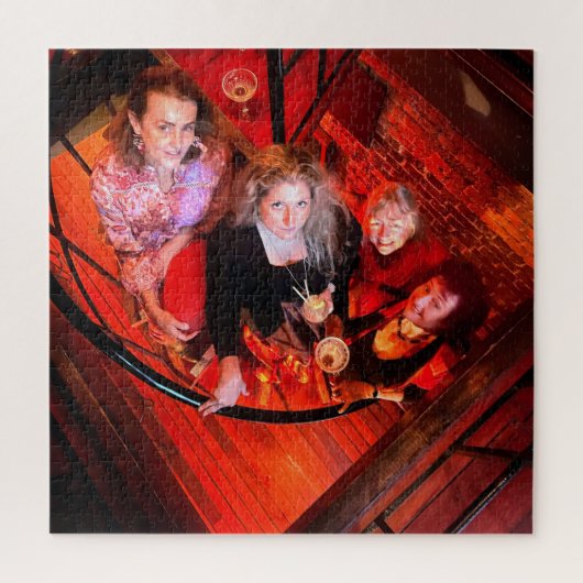 Vollfarbige Karisma-on-Fire-Werbebild 2024 Puzzle (Vertikal)