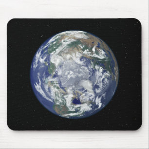 Völlig beleuchtete Erde zentrierte auf dem Nordpo Mousepad