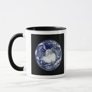 Völlig beleuchtetes volles Scheibenbild Tasse
