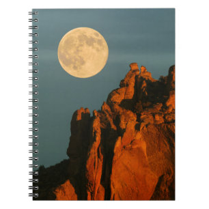 Vollmond Basaltklippen Smith Rock State Park Notizblock