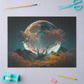 Vollmond hinter der alten Baumdekoute Seidenpapier (Basteln)