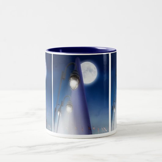 Vollmond im WA-Denkmal Zweifarbige Tasse (Mittel)