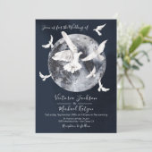 Vollmond mit Tauben Hochzeitseinladungen Einladung (Stehend Vorderseite)