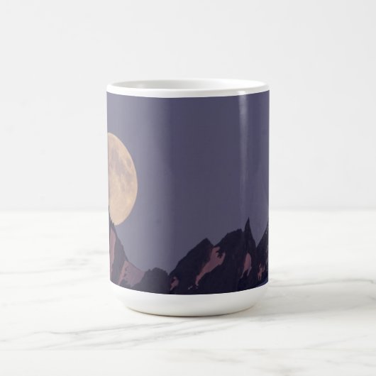 Vollmond steigt | Chugach - Gebirge Alaska Kaffeetasse (Mittel)
