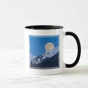 Vollmond über dem Alyeska-Skigebiet, Alaska Tasse