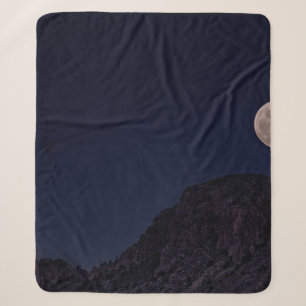 VOLLMOND ÜBER DEM BERG SHERPADECKE