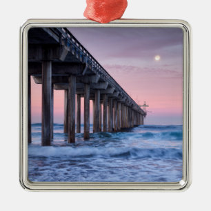 Vollmond über dem Scripps Pier Ornament Aus Metall