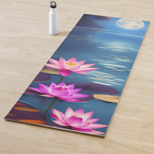 Vollmond und schöne rosa Lotus-Blume Yogamatte (Beispiel)