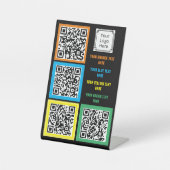 Vollständig bearbeitbare 4 x QR Codes mit Text und Sockelschild (Vorderseite)
