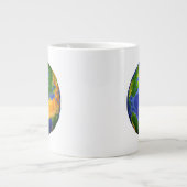 Vollständig die Erde mit topographischen Daten. Jumbo-Tasse (Vorderseite)