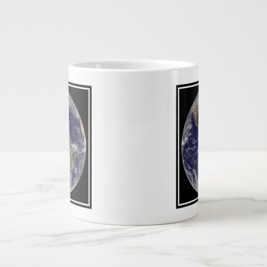 Vollständig erdacht mit Niederdrucksystemen. Jumbo-Tasse (Vorderseite)