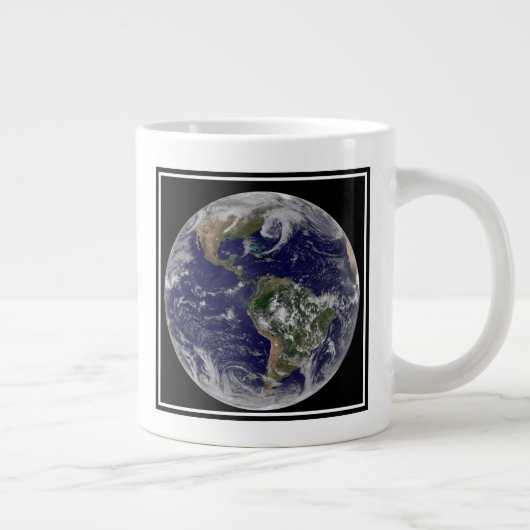 Vollständig erdacht mit Niederdrucksystemen. Jumbo-Tasse (Rechts)