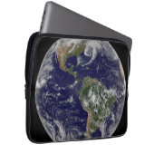 Vollständig erdacht mit Niederdrucksystemen. Laptopschutzhülle (Vorne Rechts)