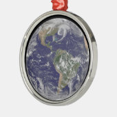 Vollständig erdacht mit Niederdrucksystemen. Ornament Aus Metall (Links)