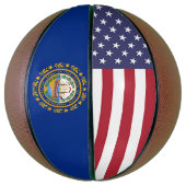 Vollständige Basketball mit Flag New Hampshire USA (Vertikal)