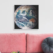 Vollständige Darstellung der Erde mit globalen Dat Leinwanddruck (Insitu (Wohnzimmer))