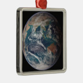 Vollständige Darstellung der Erde mit globalen Dat Silbernes Ornament (Rechts)