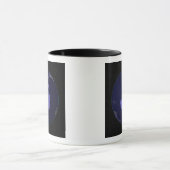 Vollständige Erde in der Nacht mit Lichtern in den Tasse (Zentrum)