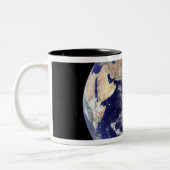 Vollständige Erde mit Europa und Asien 2 Zweifarbige Tasse (Links)