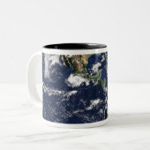 Vollständige Erde mit Nord- und Südamerika Zweifarbige Tasse (Vorderseite Links)