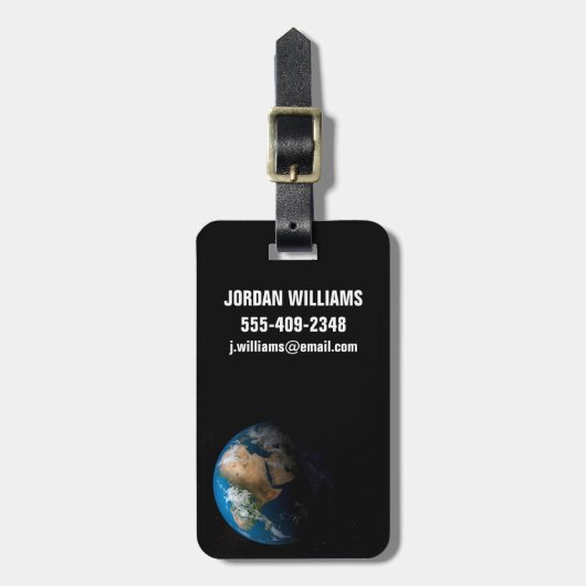 Vollständige Erde mit simulierten Wolken über Afri Gepäckanhänger (Vorderseite vertikal)