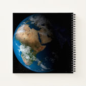 Vollständige Erde mit simulierten Wolken über Afri Notizblock (Rückseite)
