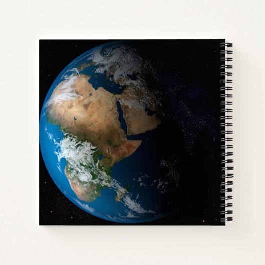 Vollständige Erde mit simulierten Wolken über Afri Notizblock (Rückseite)