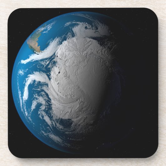 Vollständige Erde mit simulierten Wolken über der  Getränkeuntersetzer (Vorderseite)