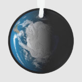 Vollständige Erde mit simulierten Wolken über der  Ornament (Rückseite)