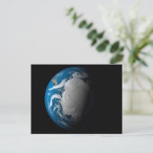 Vollständige Erde mit simulierten Wolken über der Postkarte (Stehend Vorderseite)