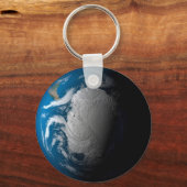 Vollständige Erde mit simulierten Wolken über der  Schlüsselanhänger (Rückseite)