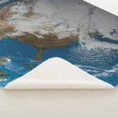 Vollständige Erde mit simulierten Wolken über Nord Sherpadecke (3/4)