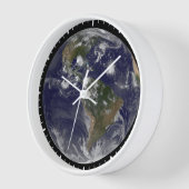 Vollständige Erde mit tropischen Stürmen im Atlant Uhr (Winkel)