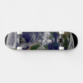 Vollständige Erde mit verschiedenen tropischen Stu Skateboard (Horizontal)