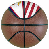 Vollständiger Basketball mit Flag von Amerikanisch (Rechts)