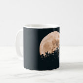 VOLLSTÄNDIGER MOND HINTER EINER SILHOUETTE KAFFEETASSE (Vorderseite Links)