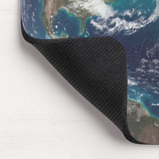 Vollständiger Überblick über die Erde mit globalen Mousepad (Ecke)