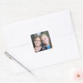 Vollständiges Foto-Layout mit modernem Skripttext Quadratischer Aufkleber (Umschlag)