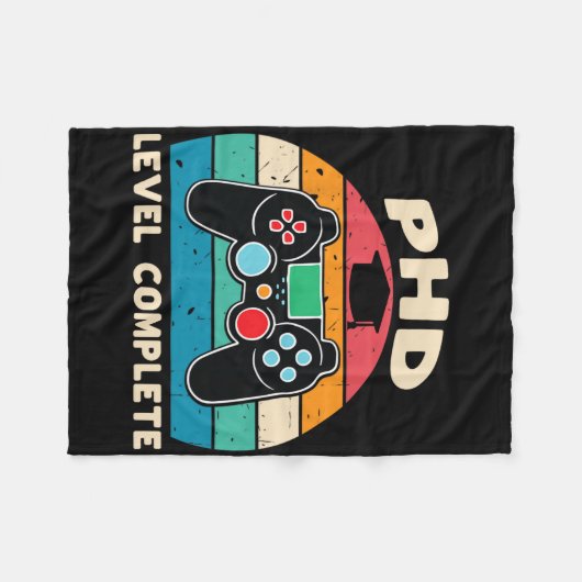 Vollständiges Geschenk für den Abschluss von Phd L Fleecedecke (Vorderseite (Horizontal))