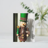 Vom Fenster Stehender Nutcracker Postkarte (Stehend Vorderseite)