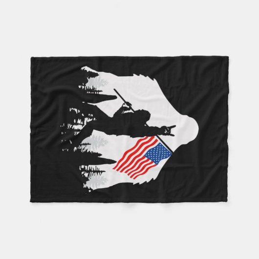 vom Juli Shirt Bigfoot Sasquatch, US-amerikanische Fleecedecke (Vorderseite (Horizontal))