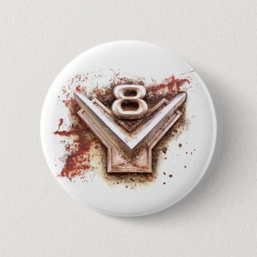 Vom klassischen Auto: Rostiges altes V8-Emblem im Button (Vorderseite)