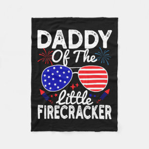 Vom kleinen Firecracker Funny 4. Juli Vater Fleecedecke