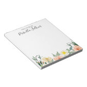 Vom Schreibtisch aus moderne Blume im Korallenwass Notizblock (angewinkelt)